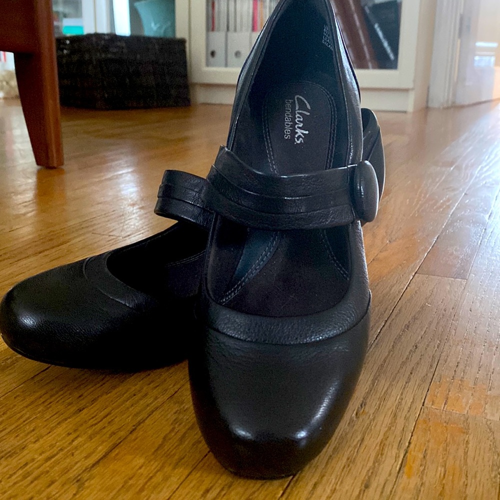 Clarks Bendables women’s pumps size 8
